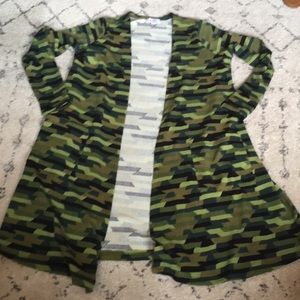 Medium Lularoe Sarah (hemmed)